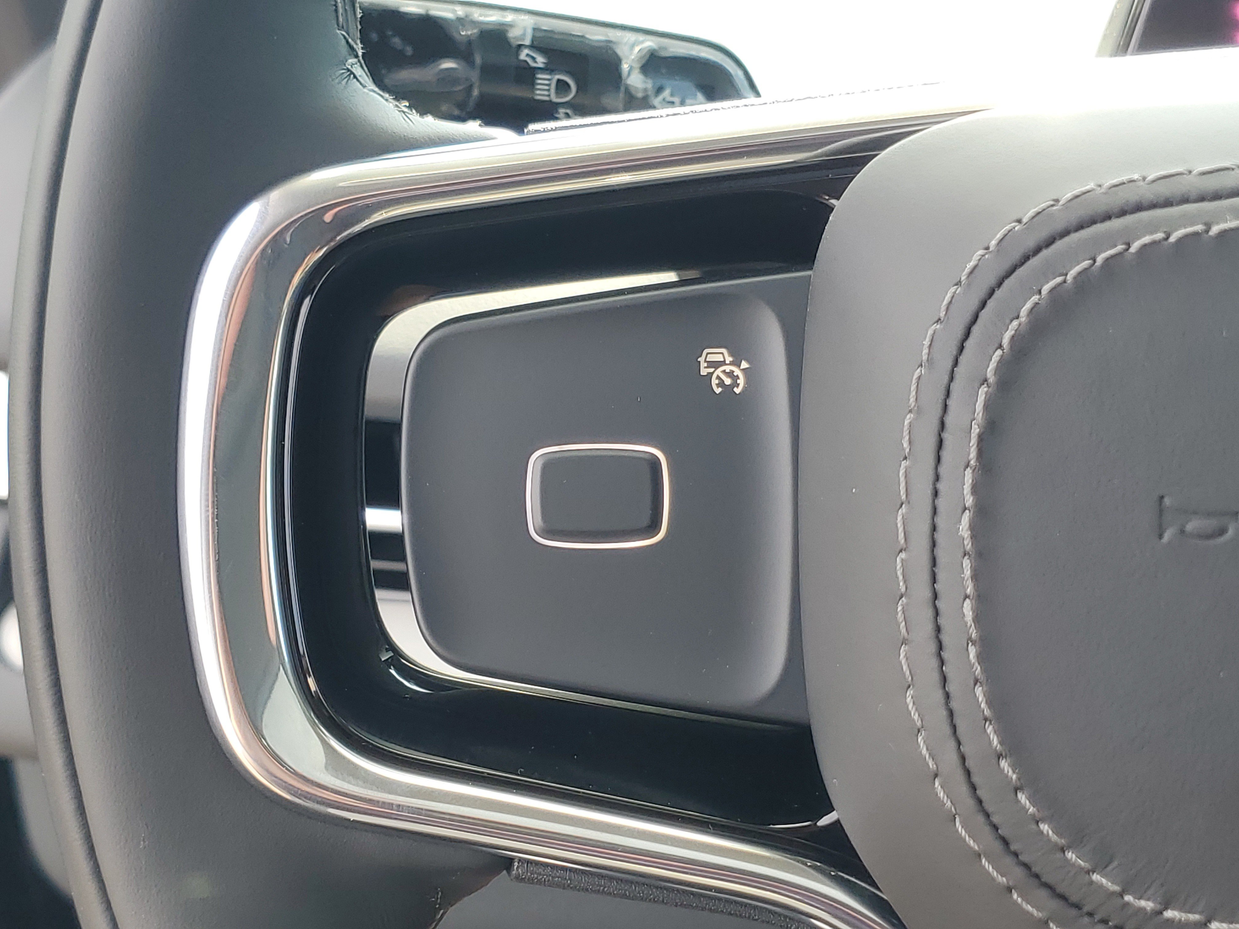 New 2027 Lincoln Navigator Reserve AWD/4WD image 17