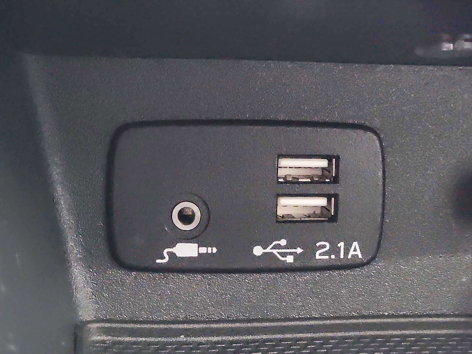 Used 2020 Subaru Forester Premium image 23