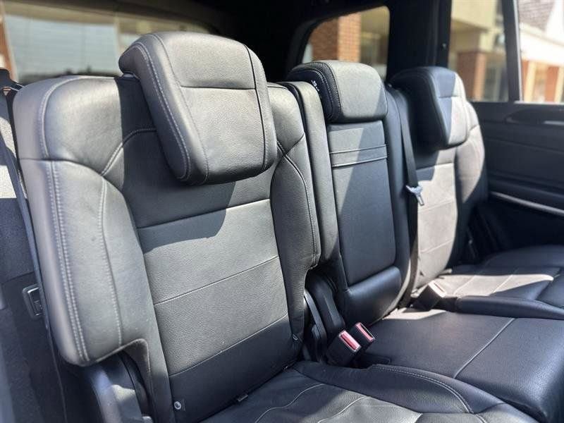 Used 2017 Mercedes-Benz GLS 550 4MATIC image 18