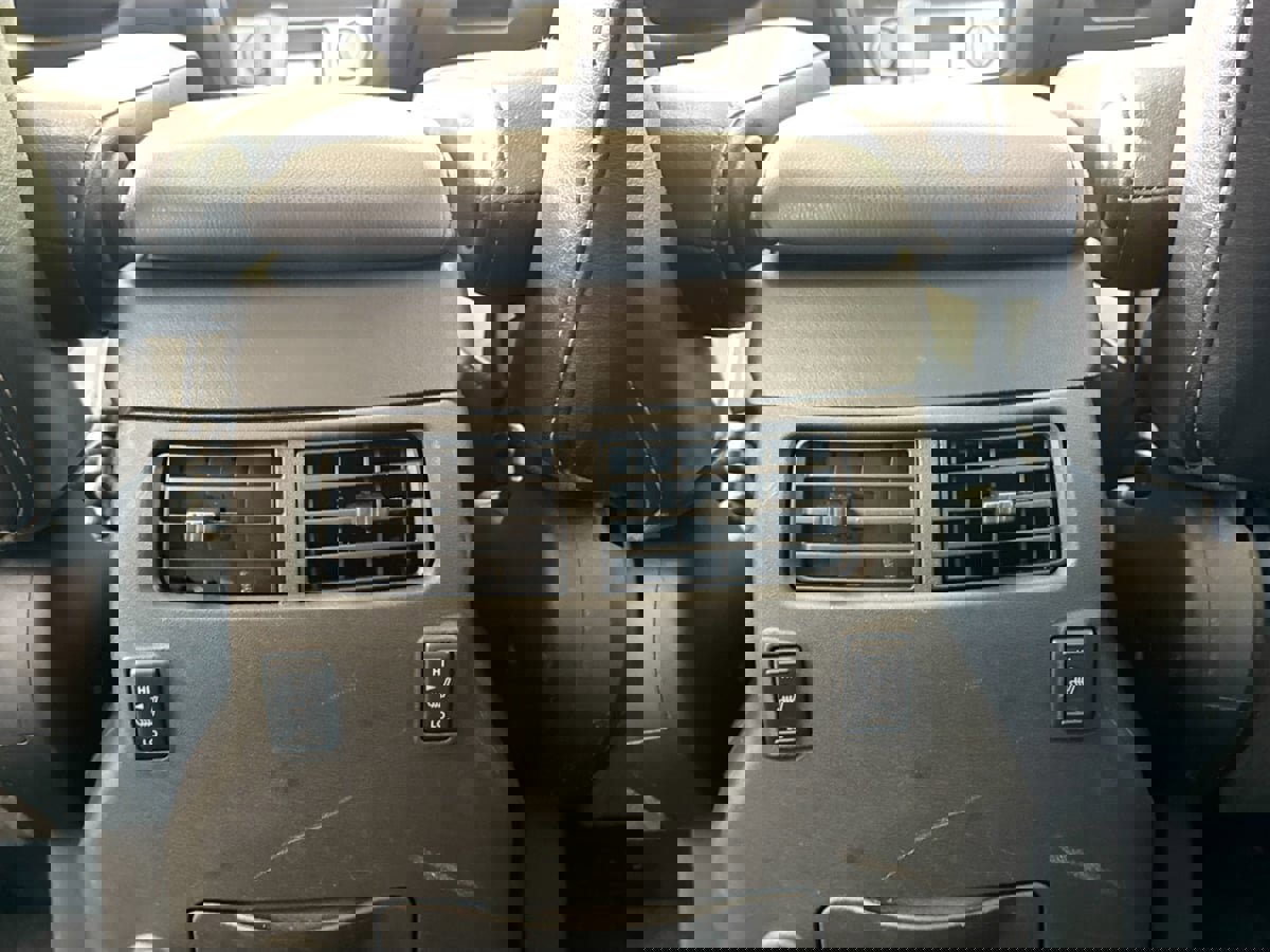 Used 2014 Nissan Armada Platinum image 33