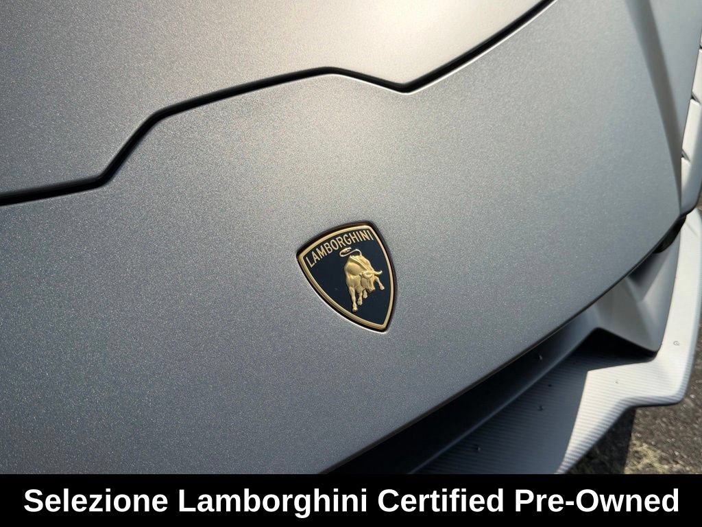 Used 2023 Lamborghini Huracan Tecnica RWD image 10