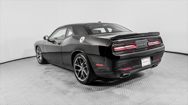 Used 2022 Dodge Challenger GT RWD image 6