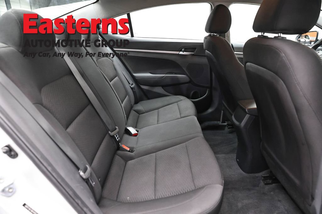 Used 2019 Hyundai Elantra SE w/ Cargo Package FWD image 23