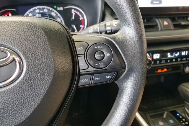 Used 2024 Toyota RAV4 XLE image 22