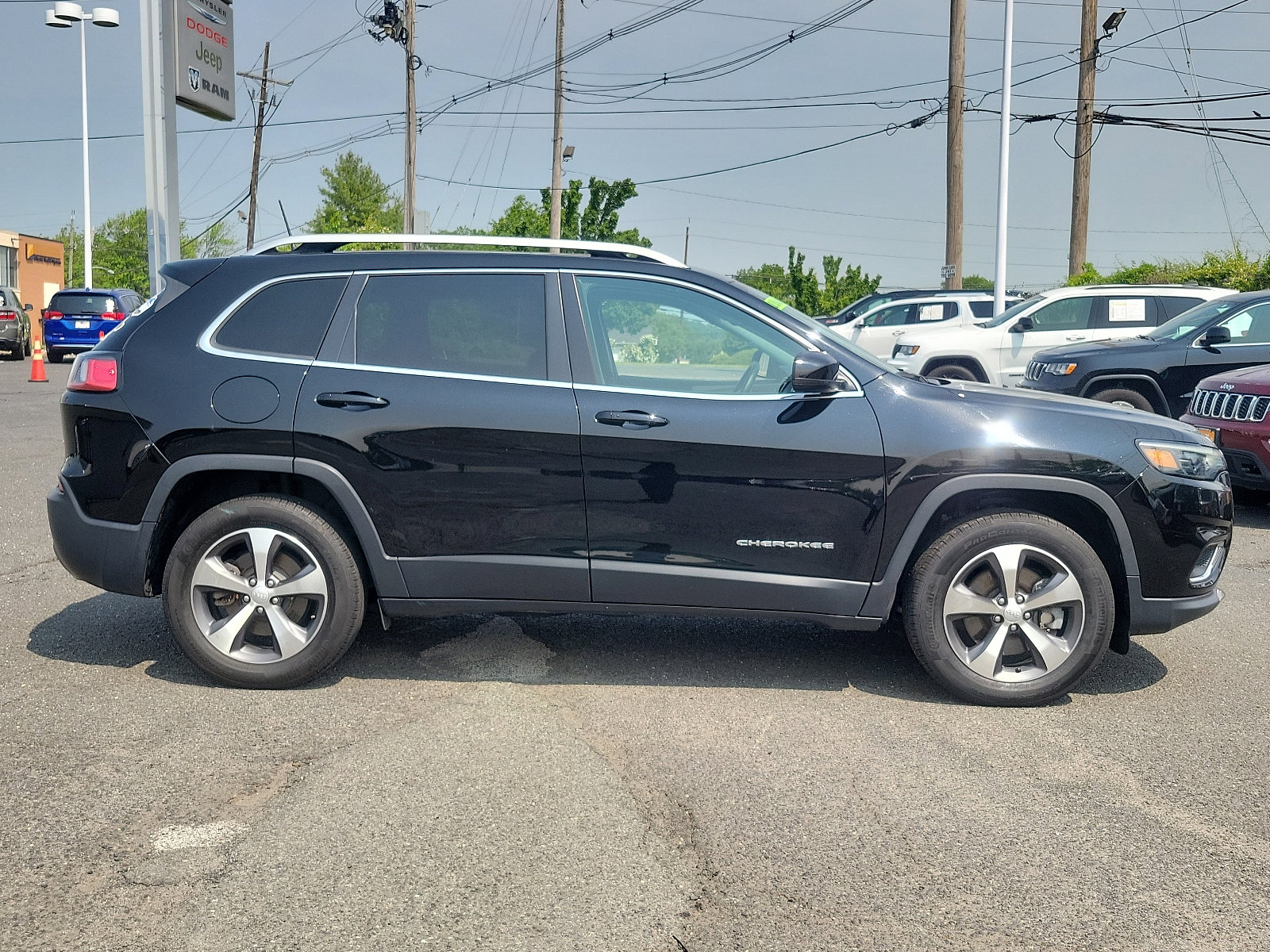 Certified 2020 Jeep Cherokee Limited image 7