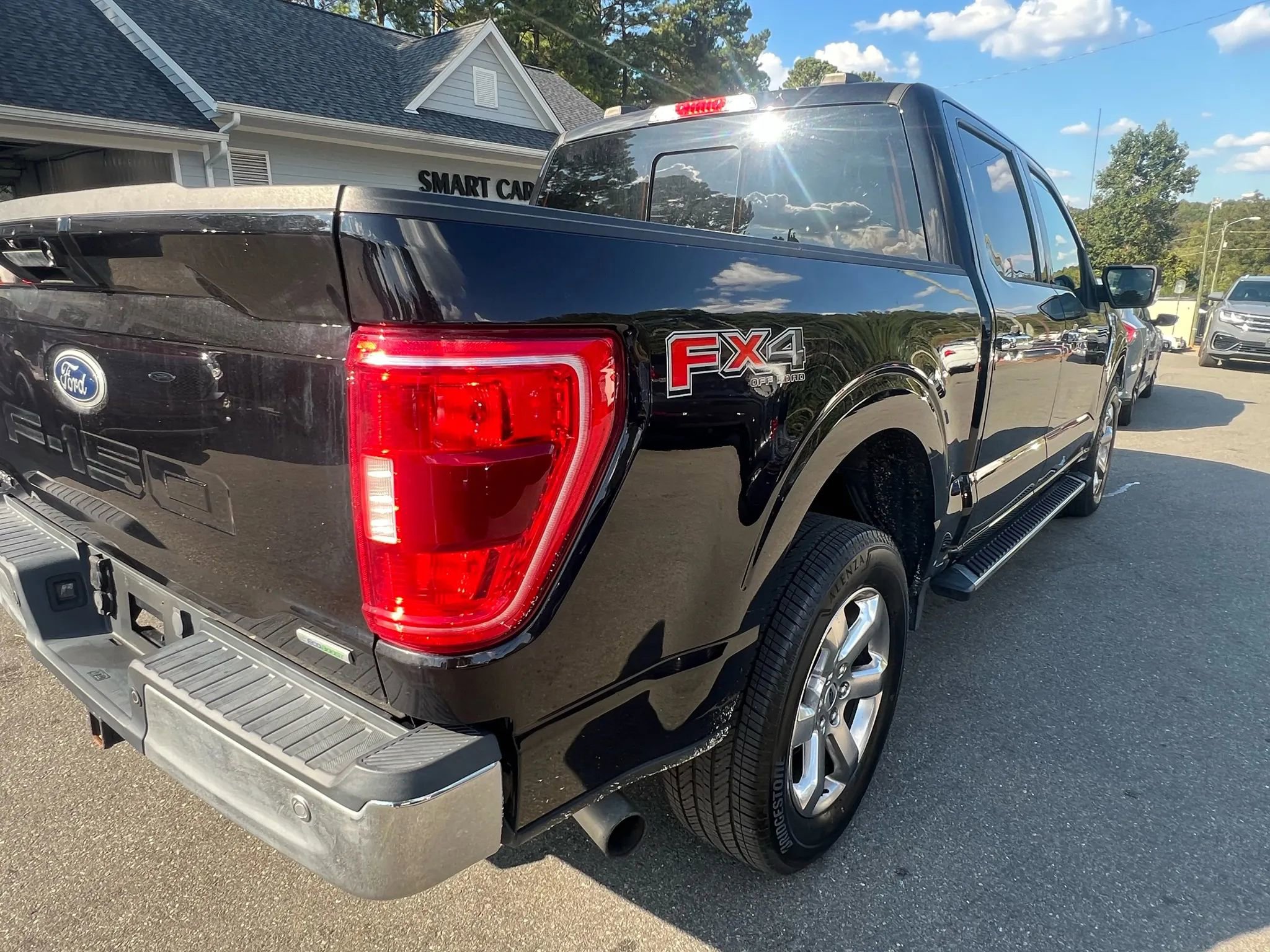 Used 2021 Ford F150 XLT w/ Equipment Group 302A High image 5
