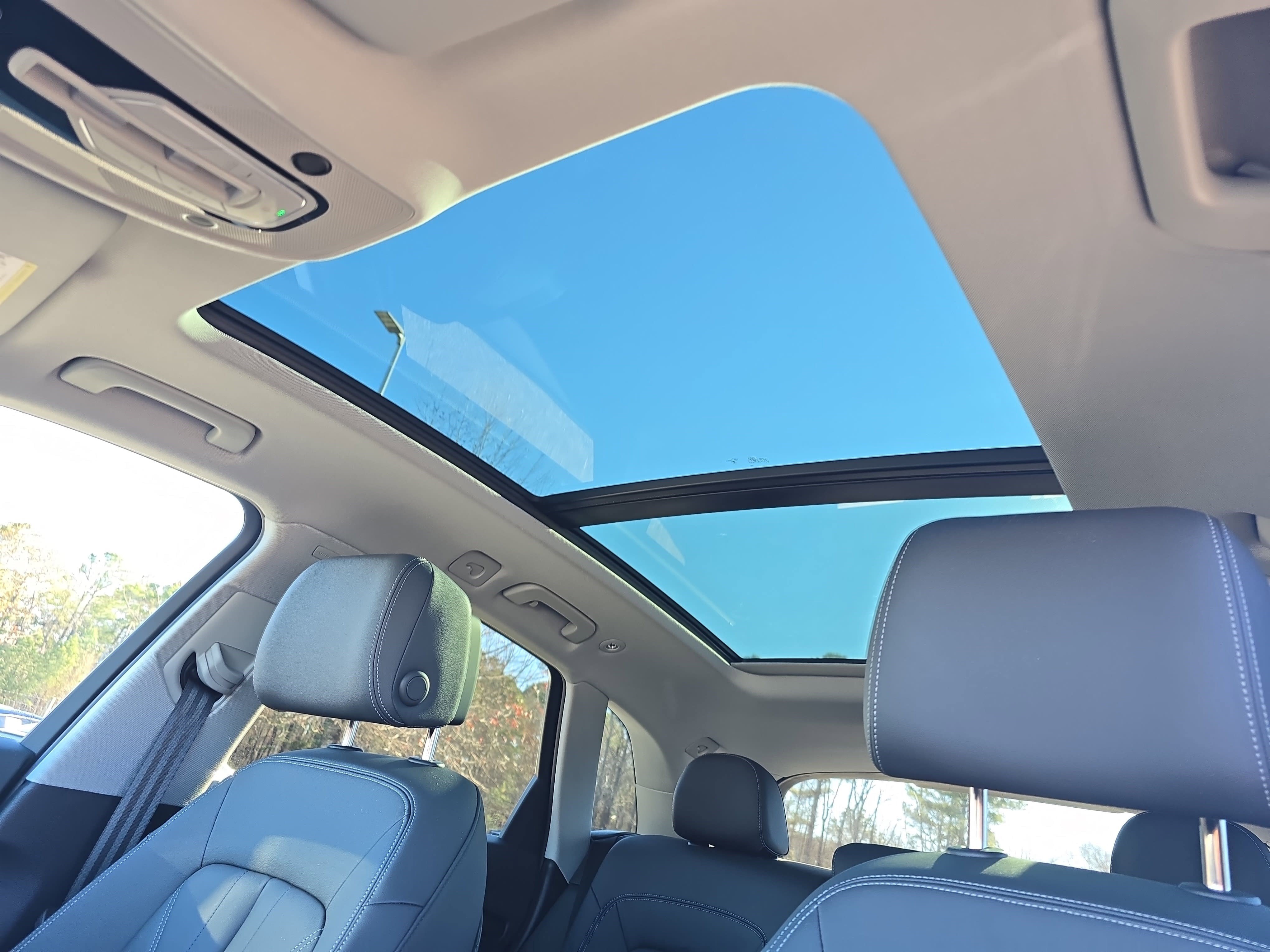 Certified 2025 Audi Q5 2.0T Premium w/ Convenience Plus Package image 28