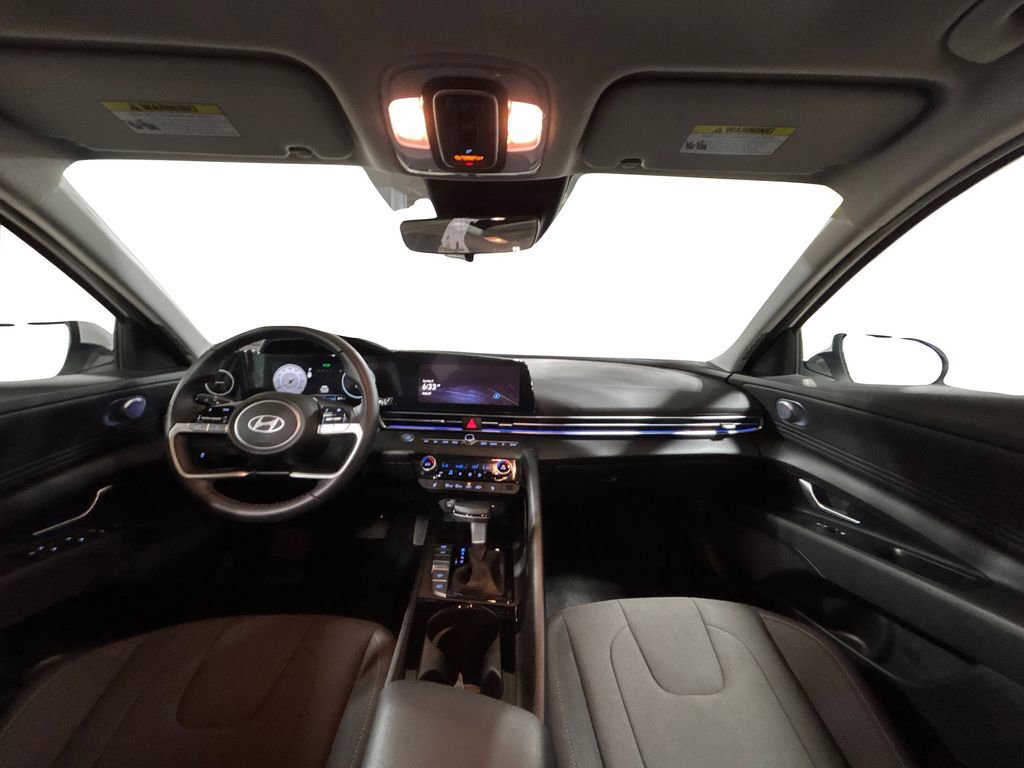Used 2024 Hyundai Elantra SEL w/ Convenience Package image 17