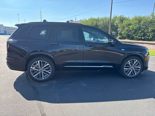 Used 2024 Cadillac XT6 Sport w/ LPO, Floor Liner Package AWD/4WD image 6