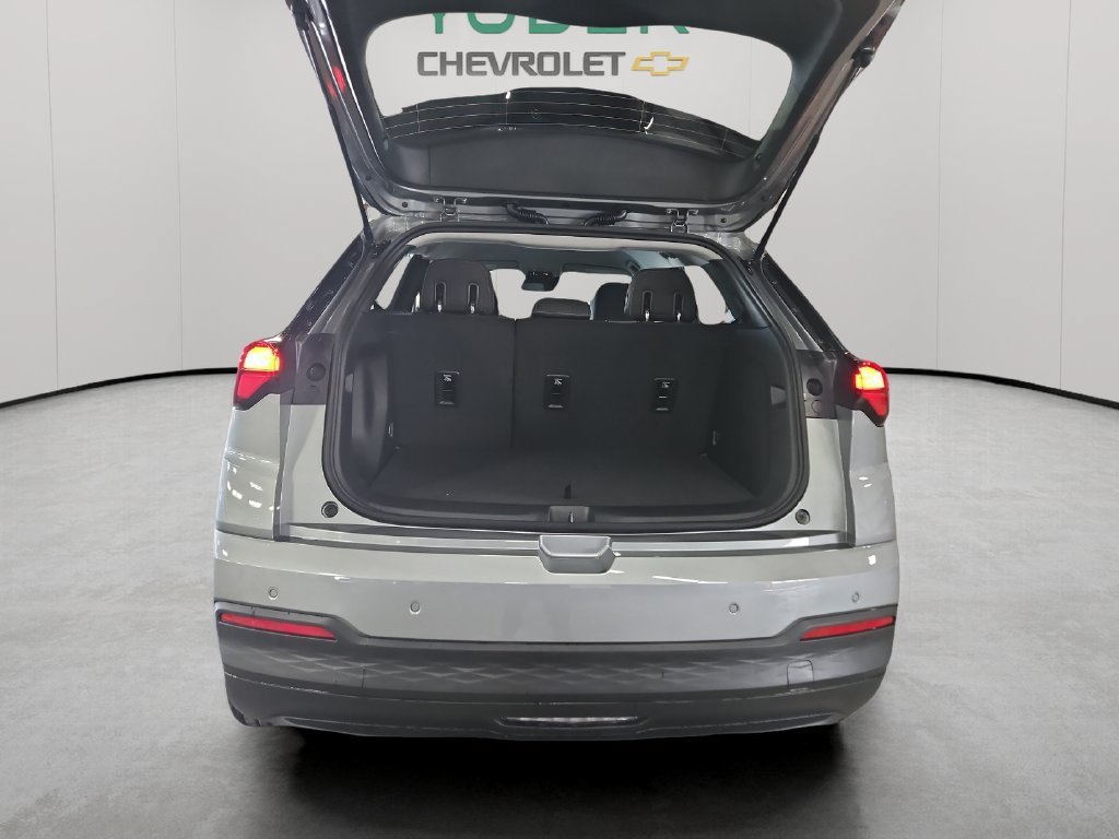 New 2027 Chevrolet Bolt LT w/ Comfort Package FWD image 26