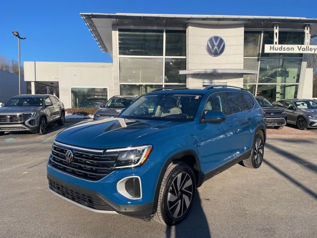 Certified 2025 Volkswagen Atlas SEL image 1