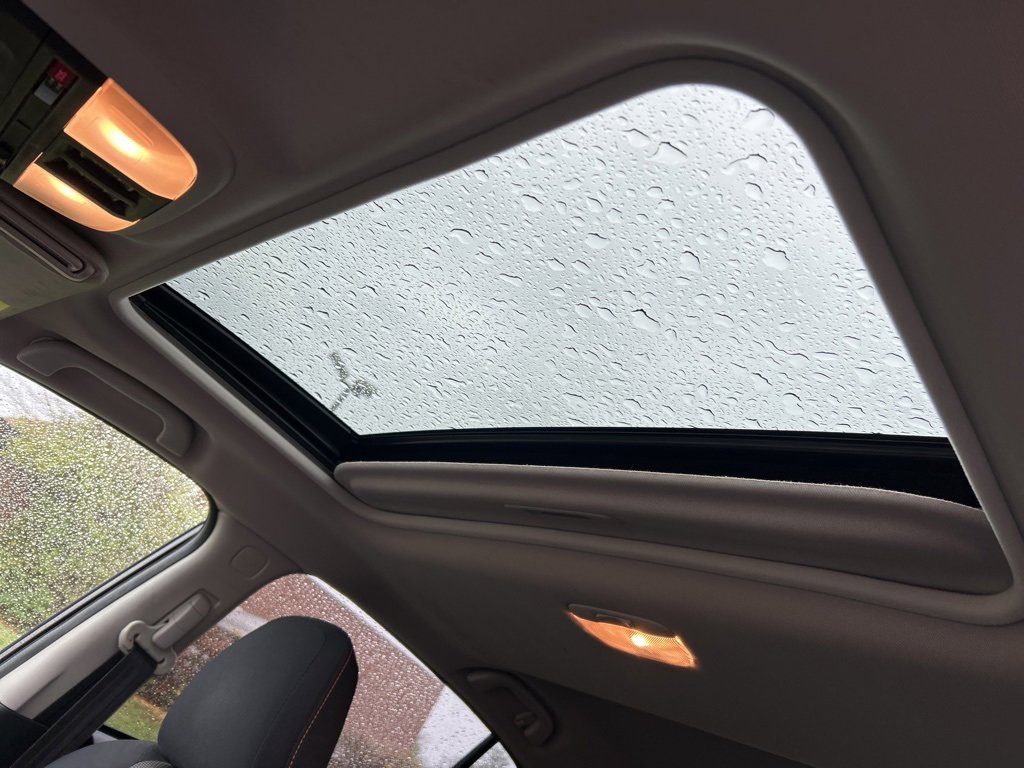 Used 2018 Subaru Crosstrek 2.0i Premium w/ Moonroof Package image 12