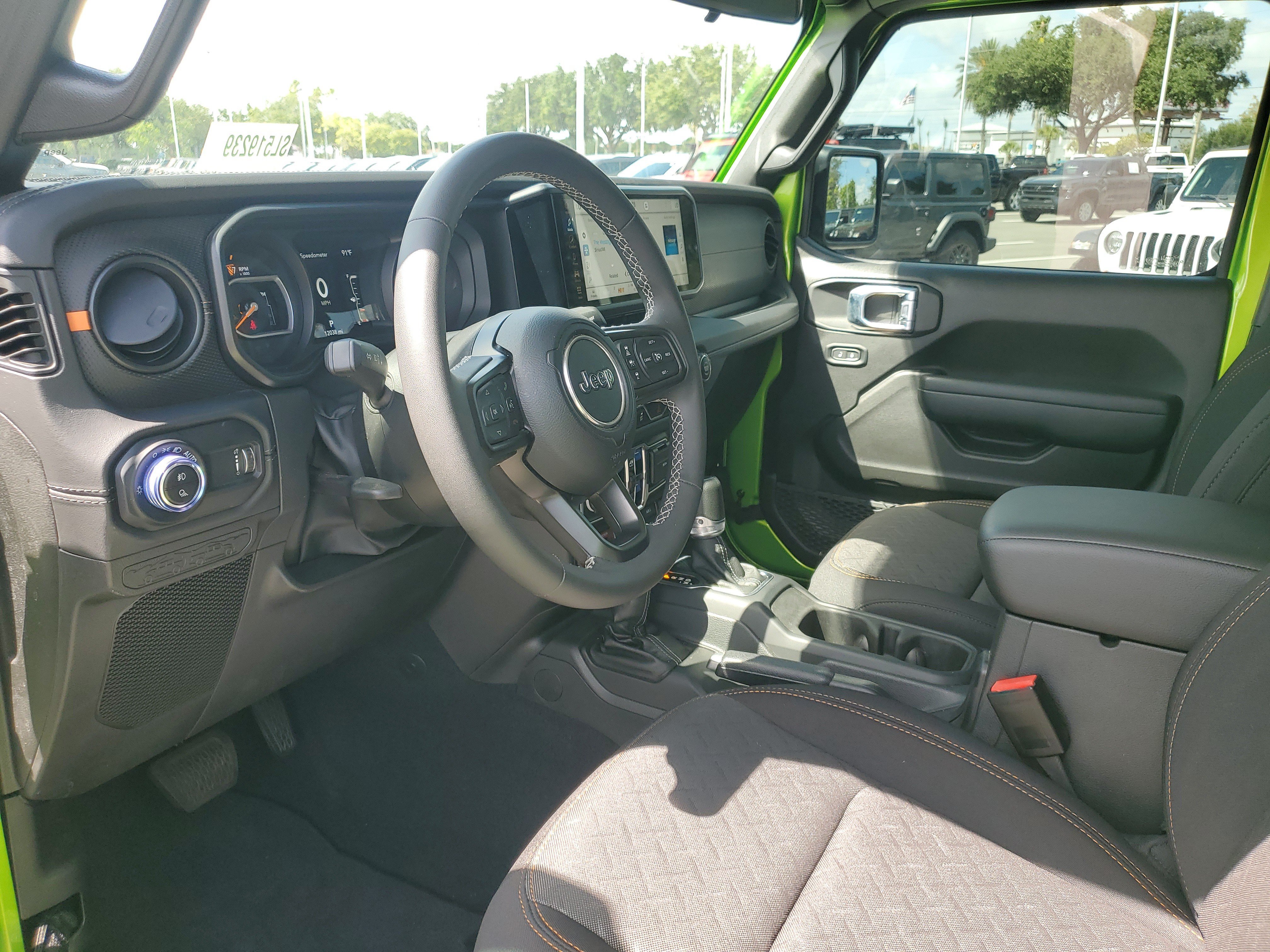 Used 2025 Jeep Gladiator Mojave w/ Safety Group AWD/4WD image 11