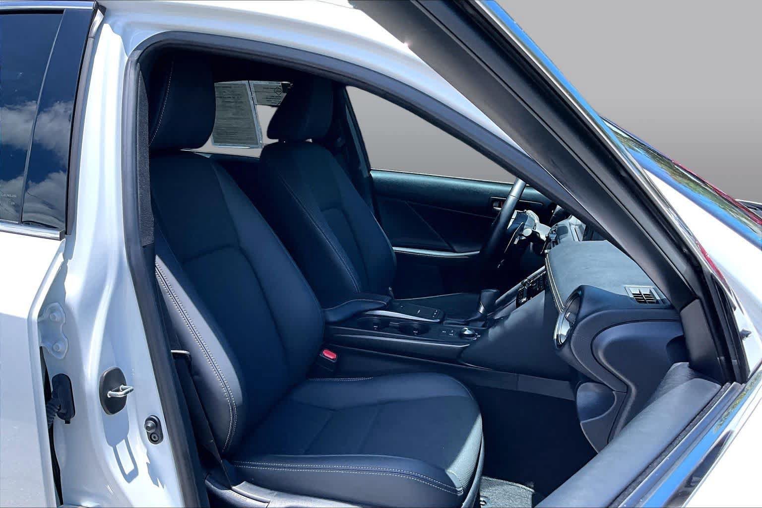 Used 2025 Lexus IS 350 F Sport w/ Accessory Package RWD image 9
