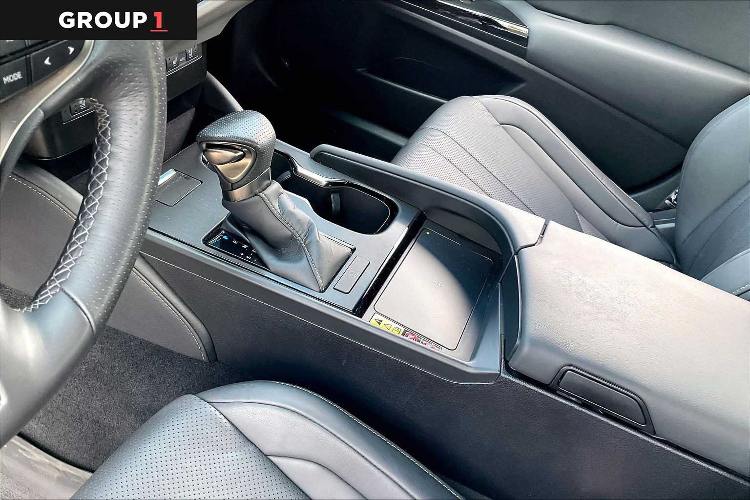 Certified 2024 Lexus ES 350 F Sport w/ Accessory Package (Z2) FWD image 15