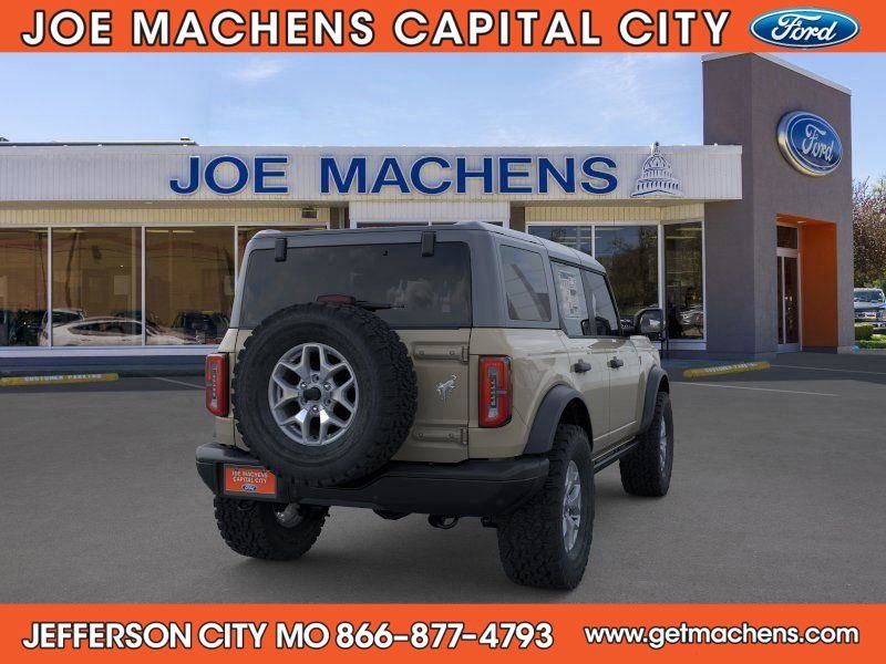 New 2025 Ford Bronco Badlands image 9