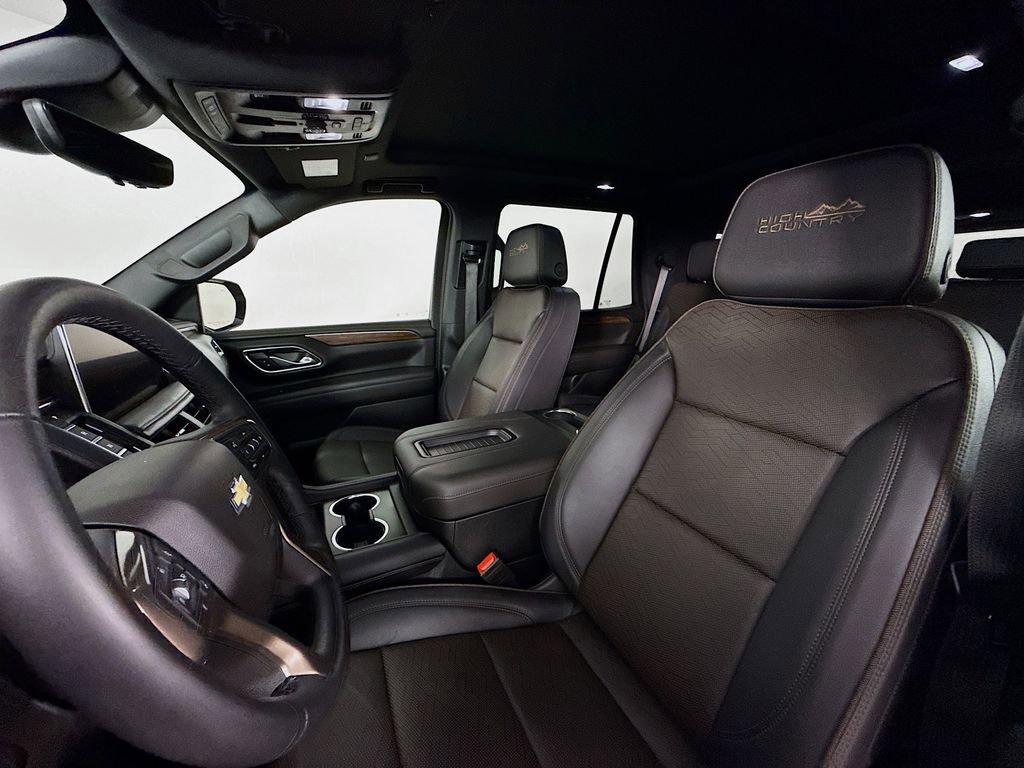 Used 2024 Chevrolet Tahoe High Country image 11