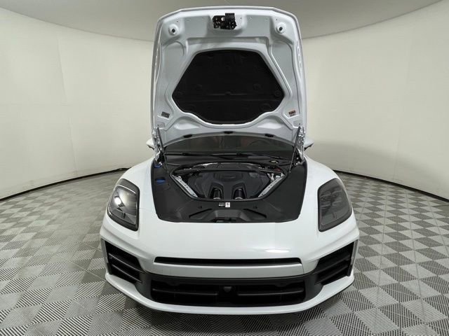 New 2026 Porsche Panamera image 13
