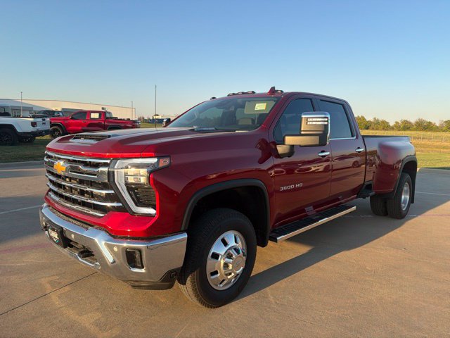 Used 2025 Chevrolet Silverado 3500 LTZ w/ LTZ Plus Package AWD/4WD image 1