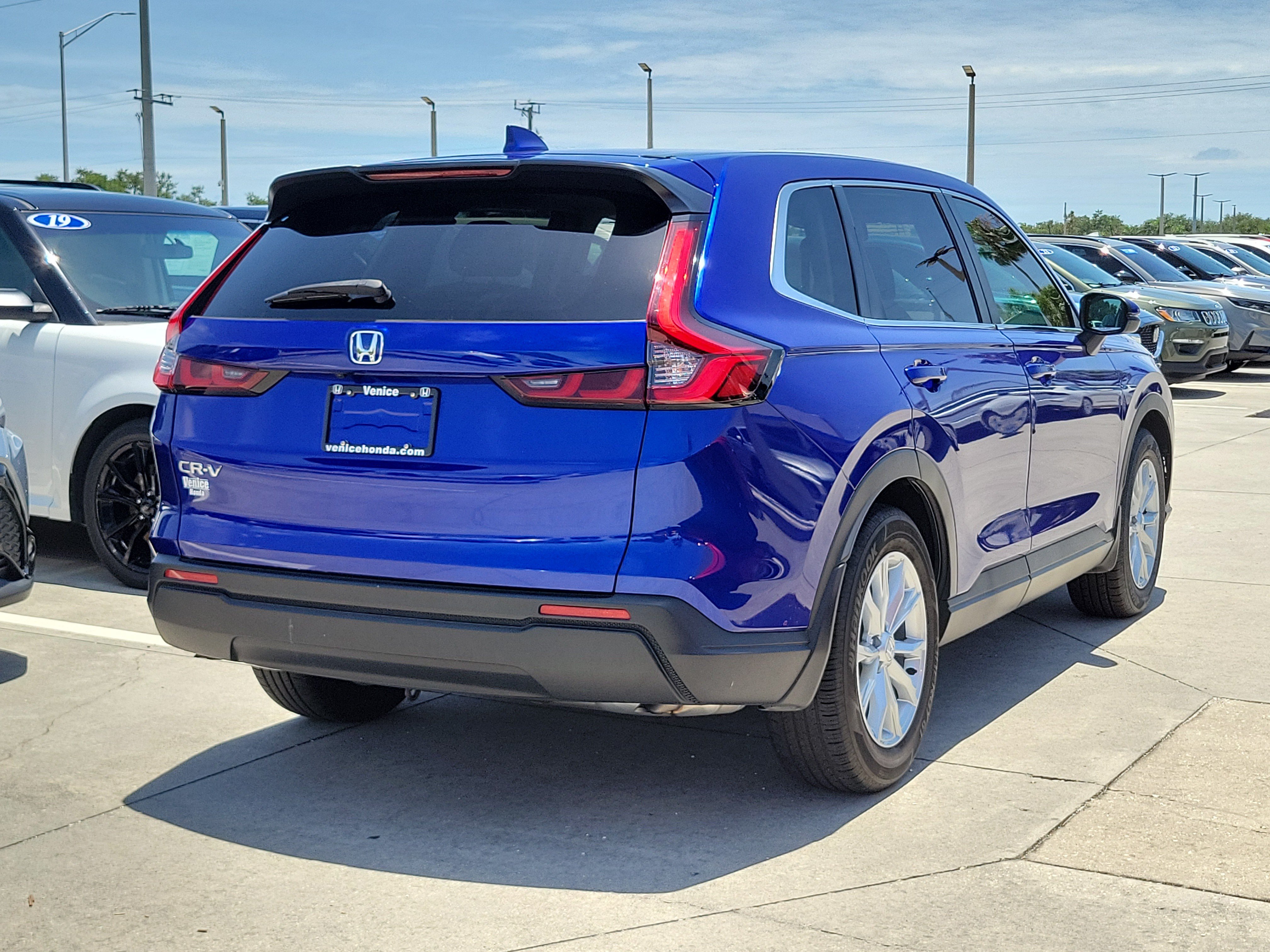 Used 2024 Honda CR-V EX image 6
