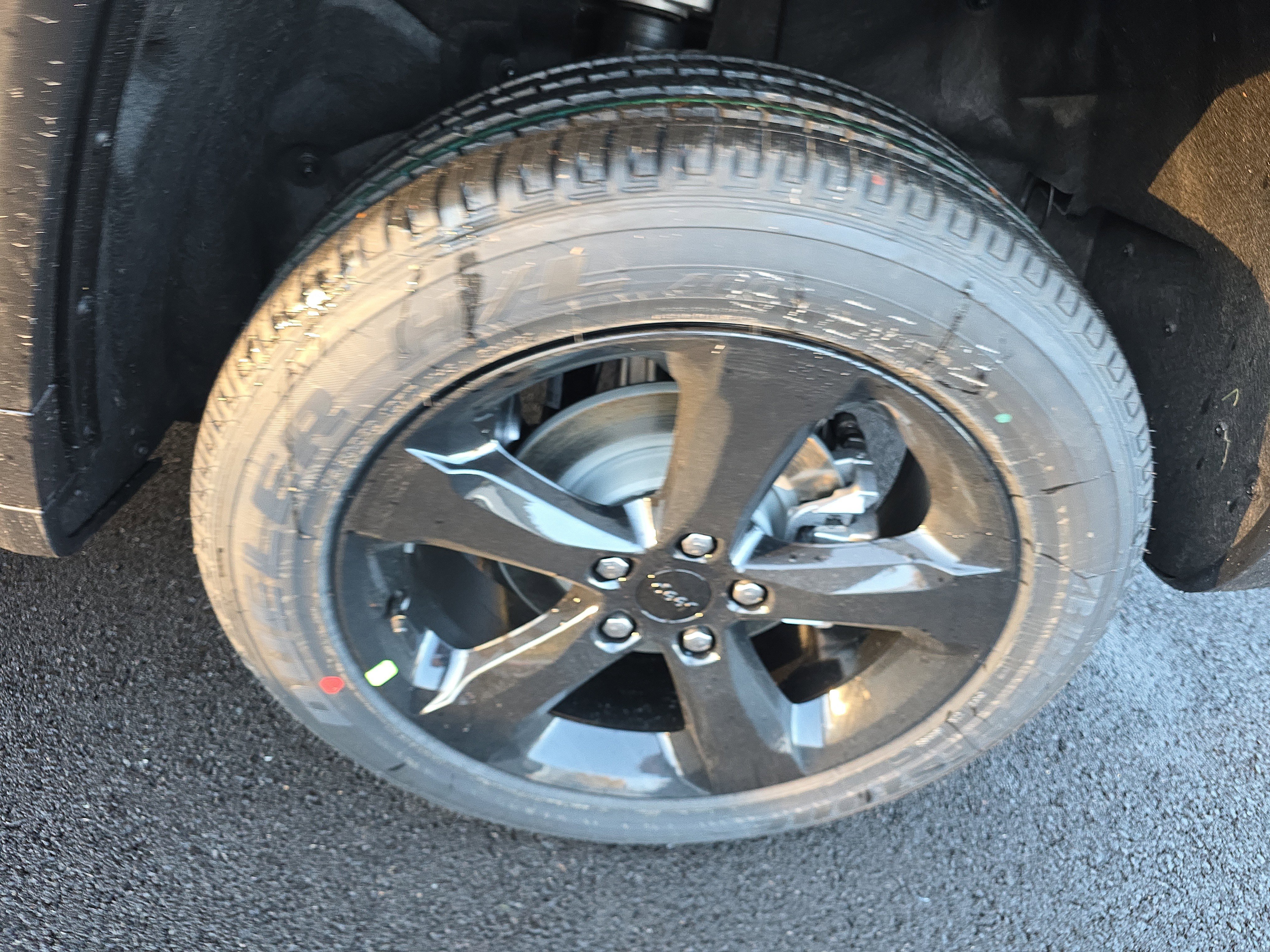 New 2025 Jeep Grand Cherokee Altitude image 31