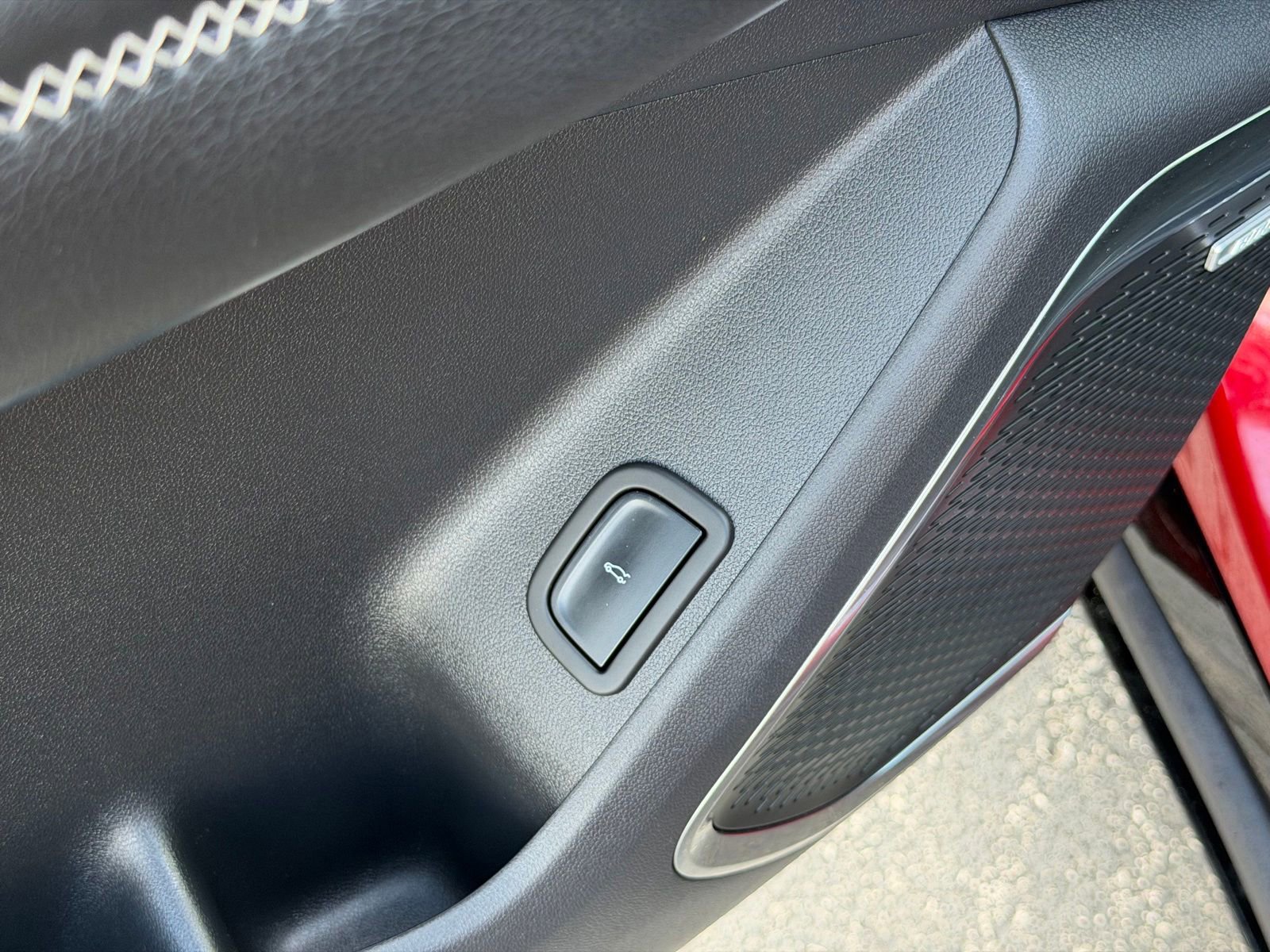 Used 2024 GMC Acadia Denali w/ LPO, Floor Liner Package FWD image 16