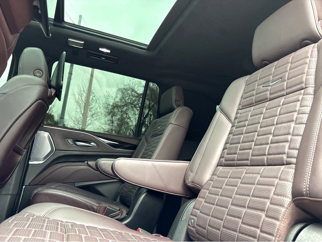 Certified 2024 Cadillac Escalade ESV Sport Platinum w/ LPO, ONYX Package image 24