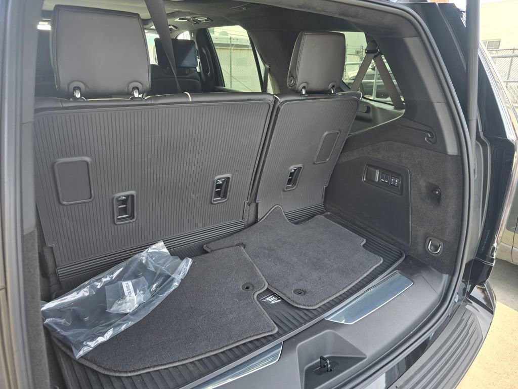 Used 2026 Cadillac Escalade Platinum Luxury image 24