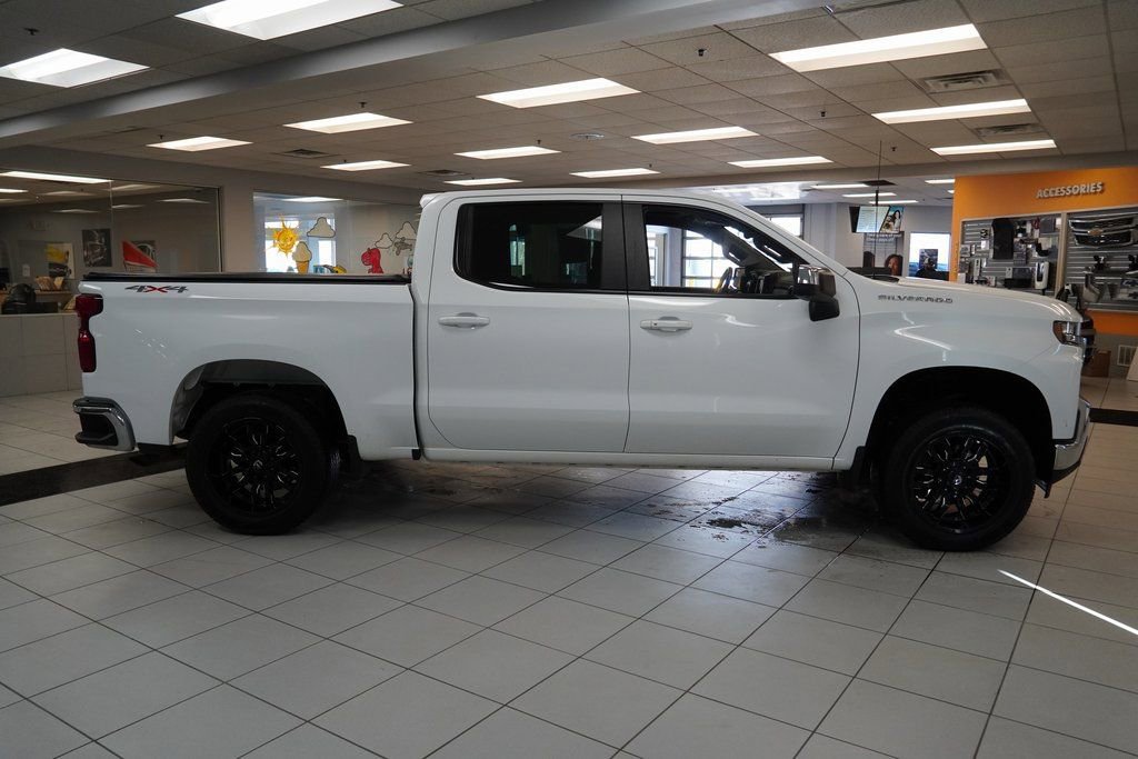 Used 2020 Chevrolet Silverado 1500 LT w/ All-Star Edition image 12
