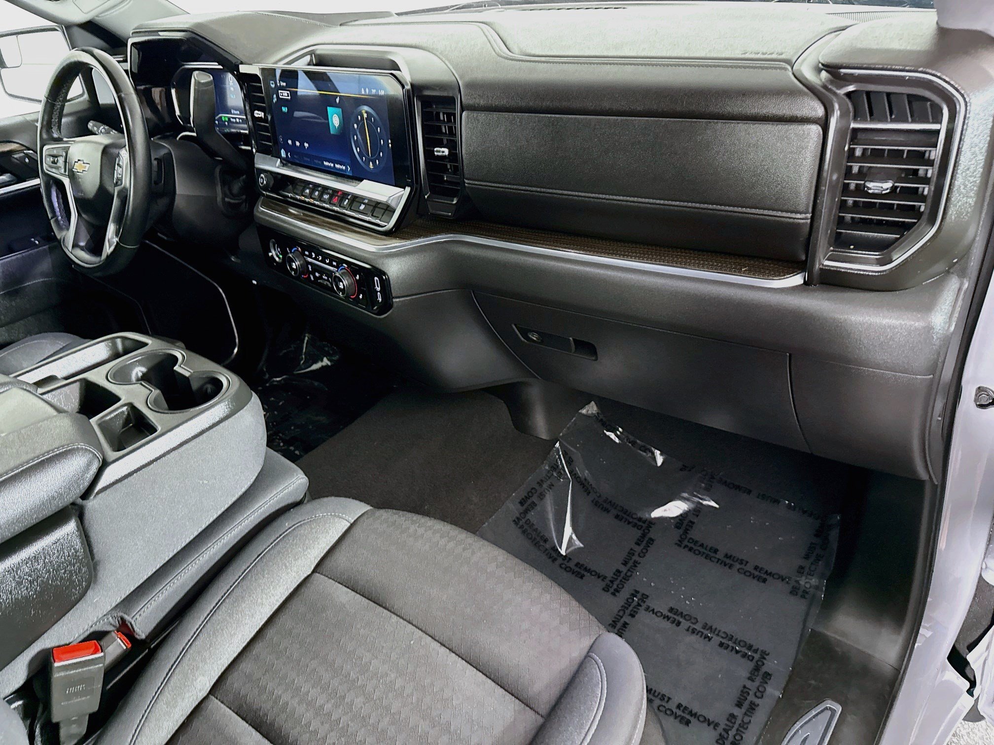 Used 2024 Chevrolet Silverado 1500 LT AWD/4WD image 29