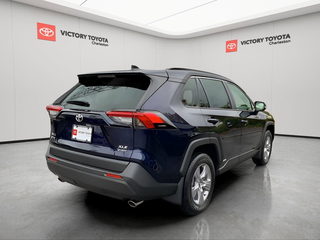 New 2025 Toyota RAV4 XLE image 4
