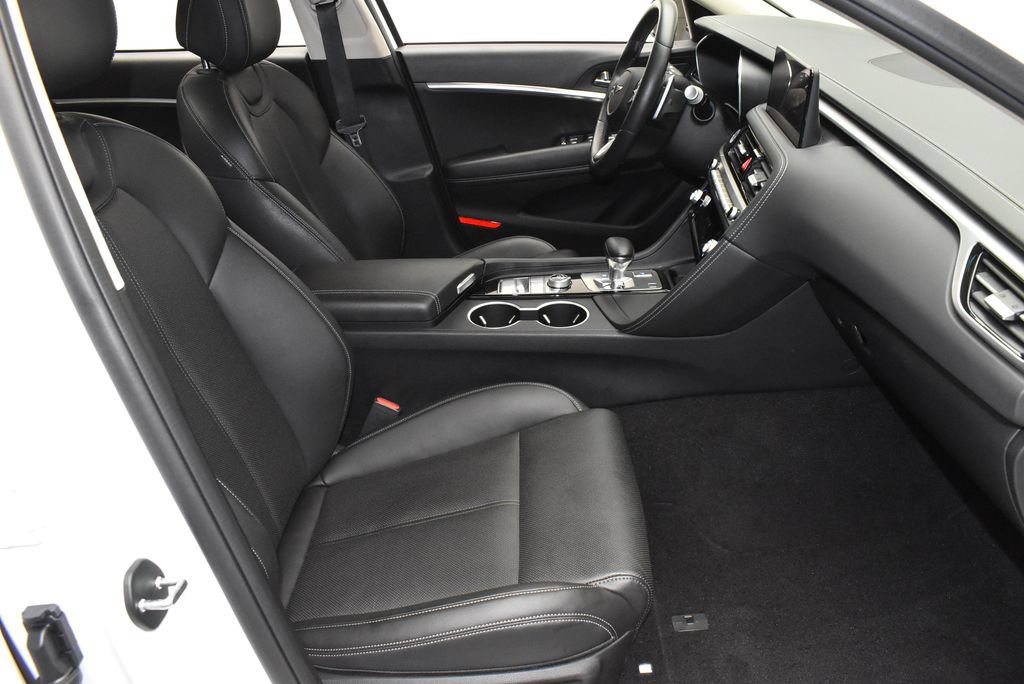 Used 2025 Genesis G70 2.5T AWD/4WD image 26