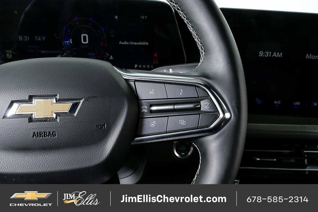 Certified 2025 Chevrolet Traverse LT FWD image 10