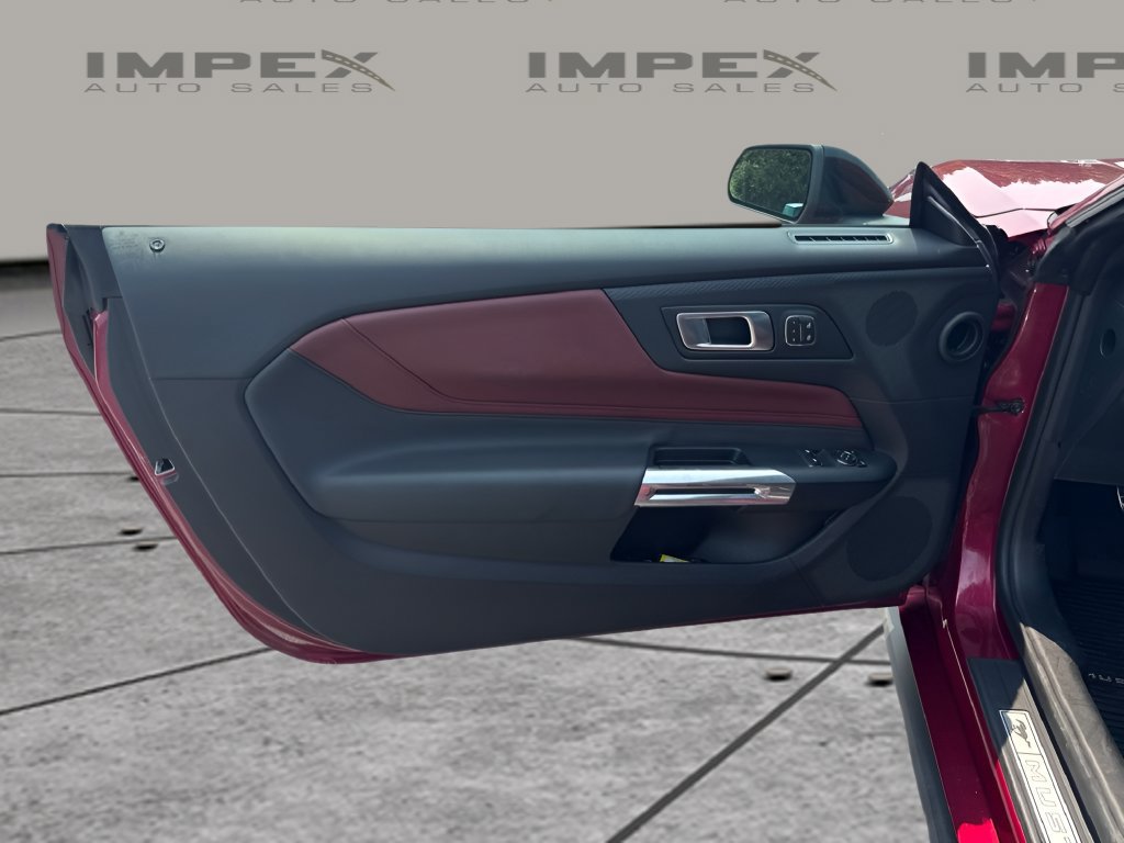 Used 2025 Ford Mustang GT Premium RWD image 14