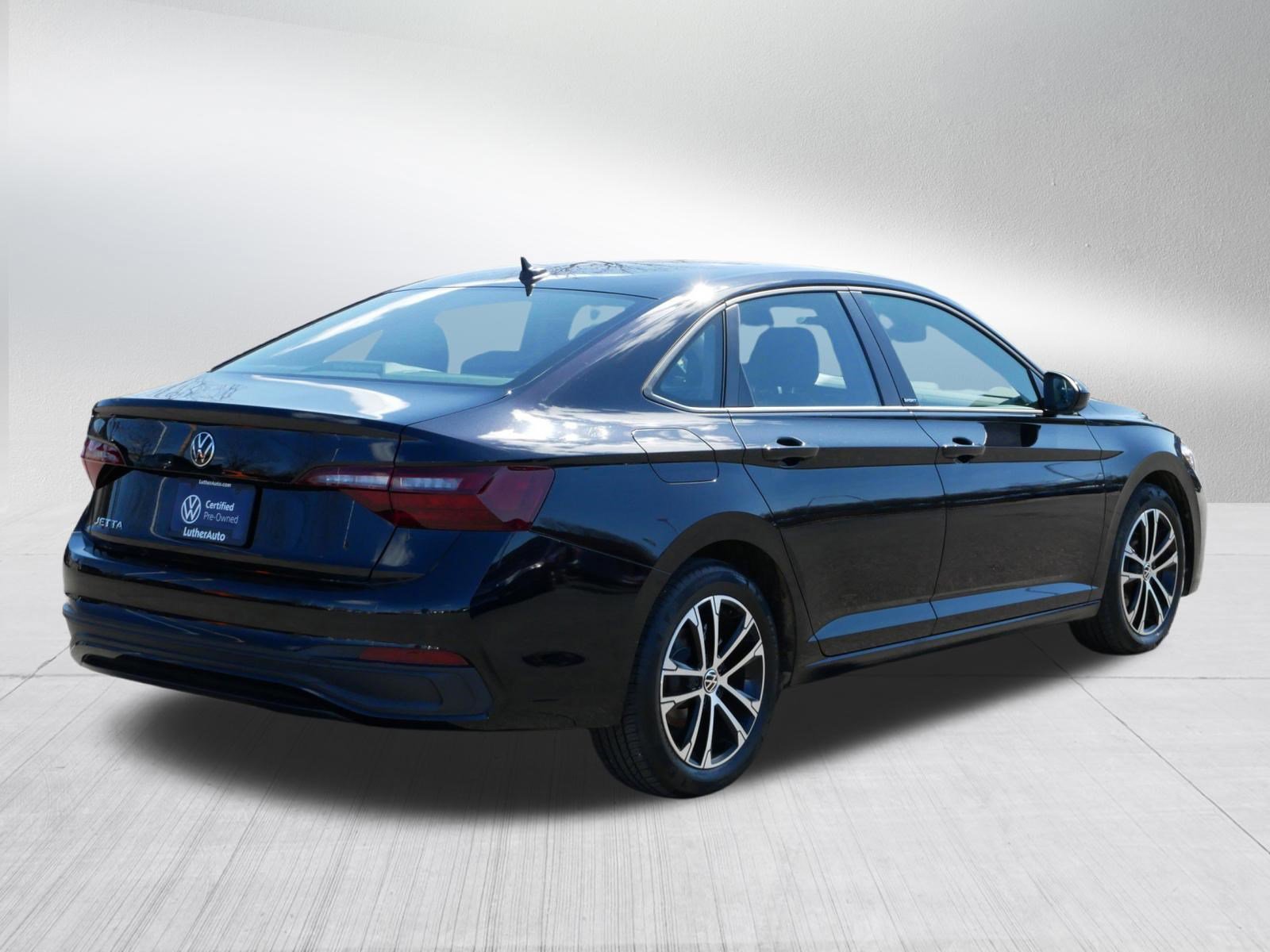 Certified 2024 Volkswagen Jetta Sport FWD image 7