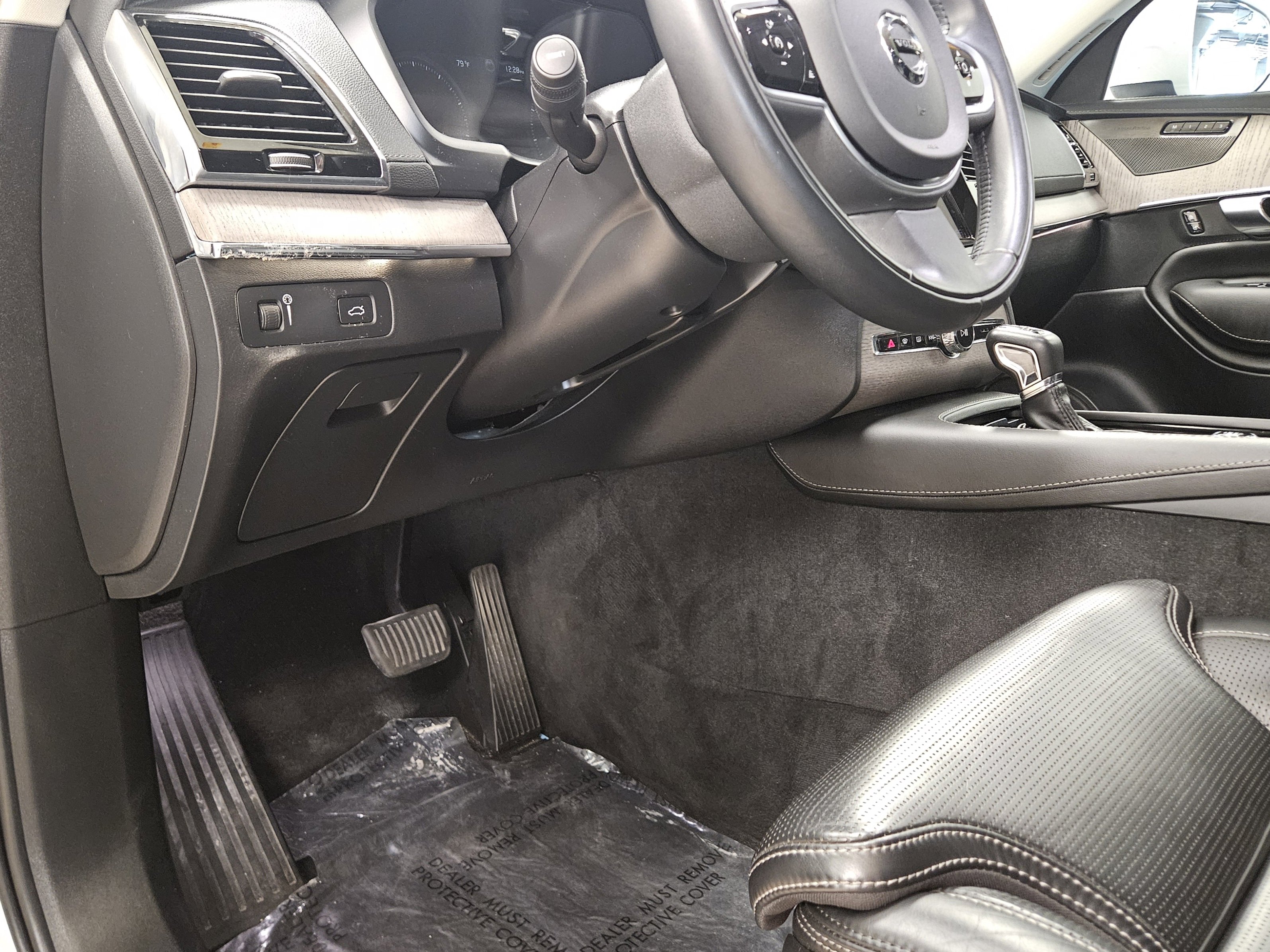 Used 2022 Volvo XC90 T6 Inscription w/ Advanced Package image 40