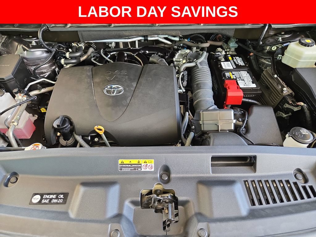 Used 2022 Toyota Highlander XLE FWD image 35