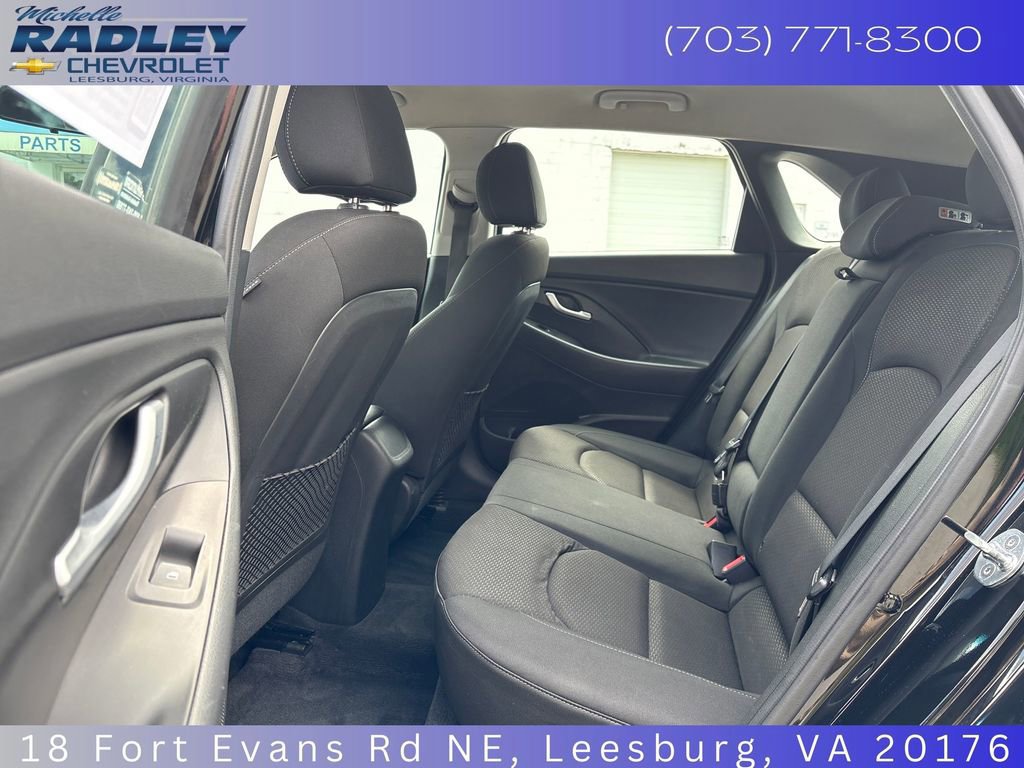 Used 2019 Hyundai Elantra GT FWD image 24