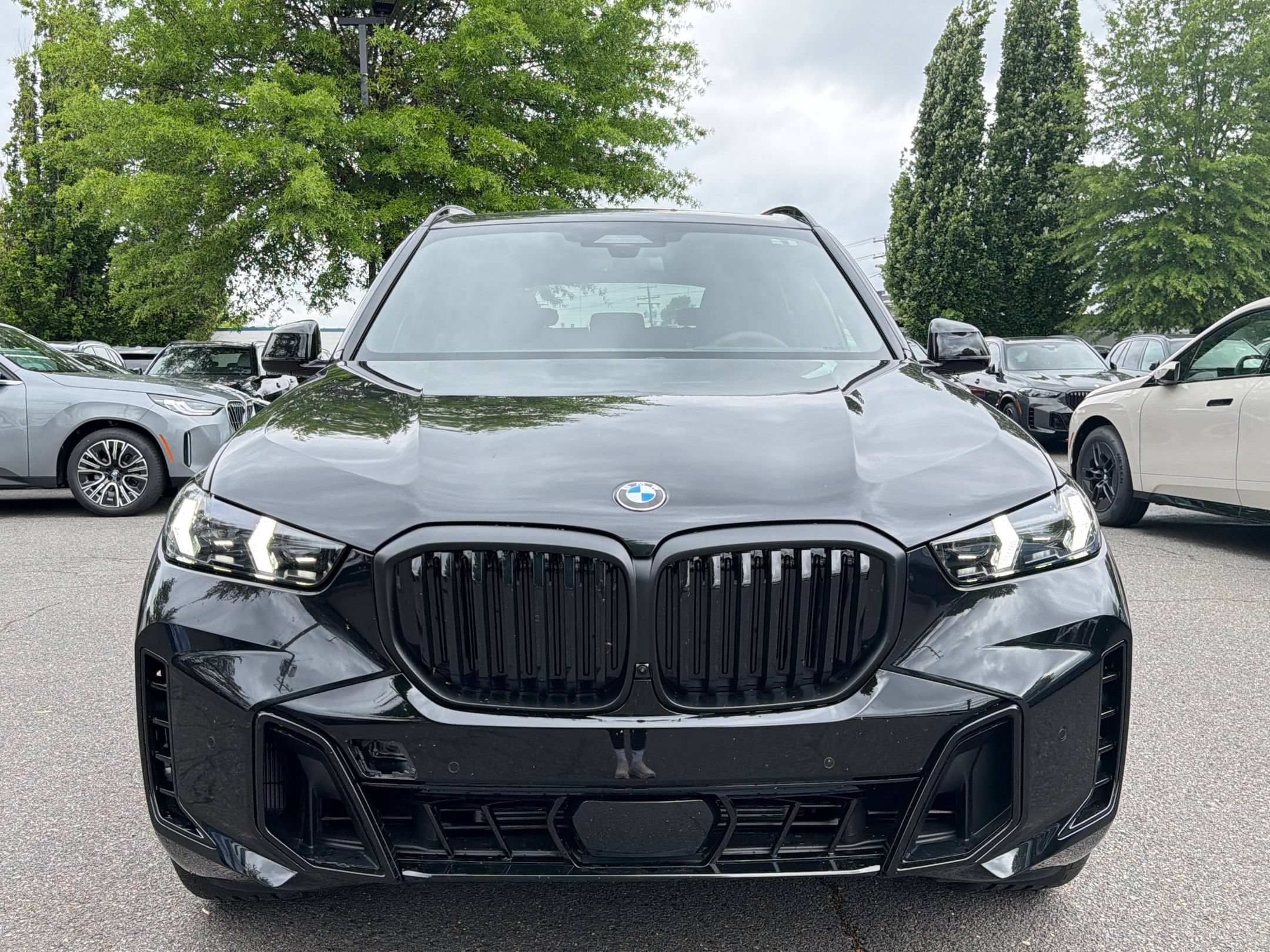 New 2026 BMW X5 xDrive40i w/ M Sport Package AWD/4WD image 6
