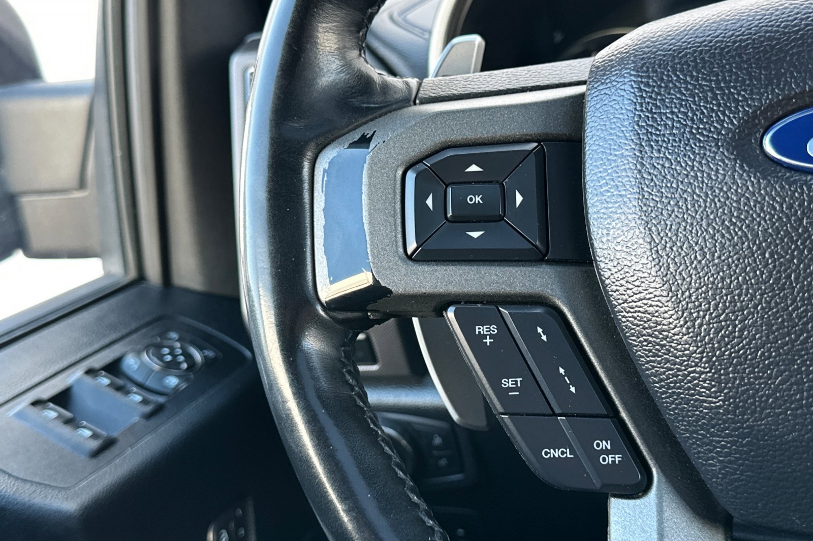 Used 2020 Ford F150 Raptor w/ Equipment Group 802A Luxury image 35