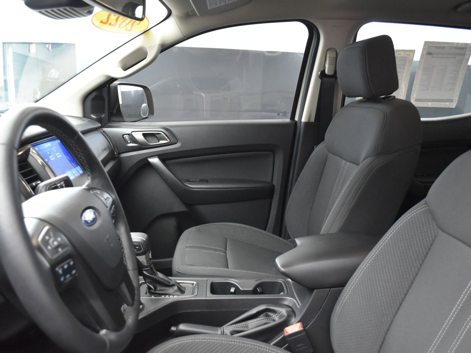 Used 2018 Alfa Romeo Stelvio Ti Sport image 32