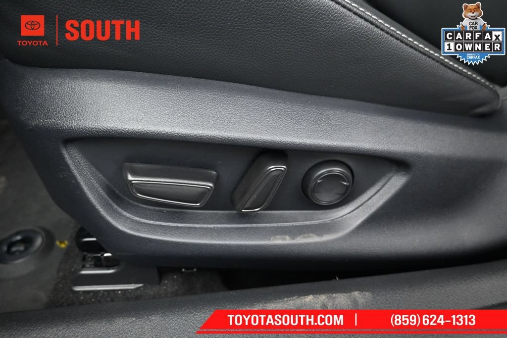 Used 2026 Toyota Camry SE FWD image 22