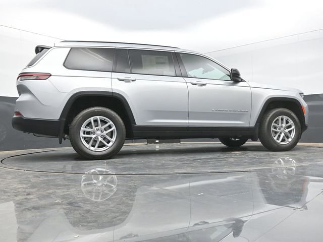 Used 2025 Jeep Grand Cherokee L Laredo w/ MOPAR Finishing Package AWD/4WD image 45
