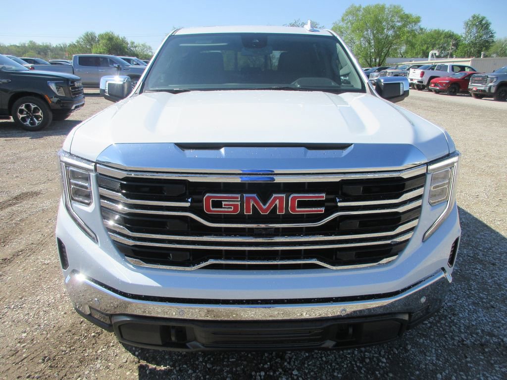 New 2026 GMC Sierra 1500 SLT w/ SLT Premium Plus Package image 11