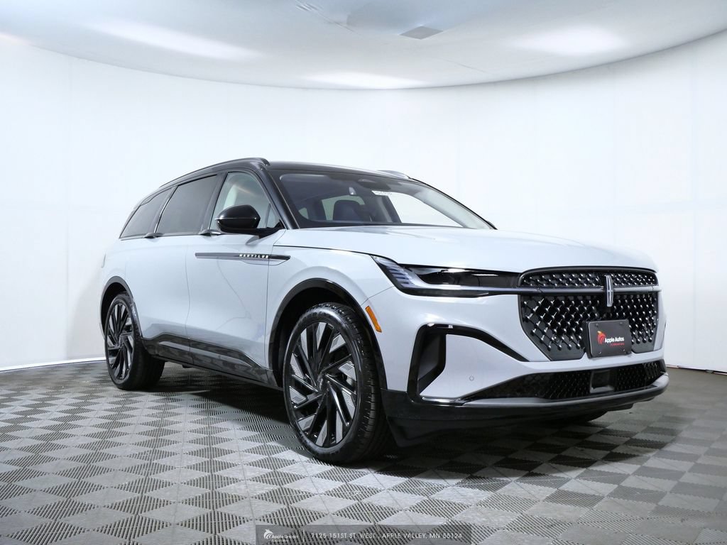 New 2026 Lincoln Nautilus Reserve w/ Jet Appearance Package