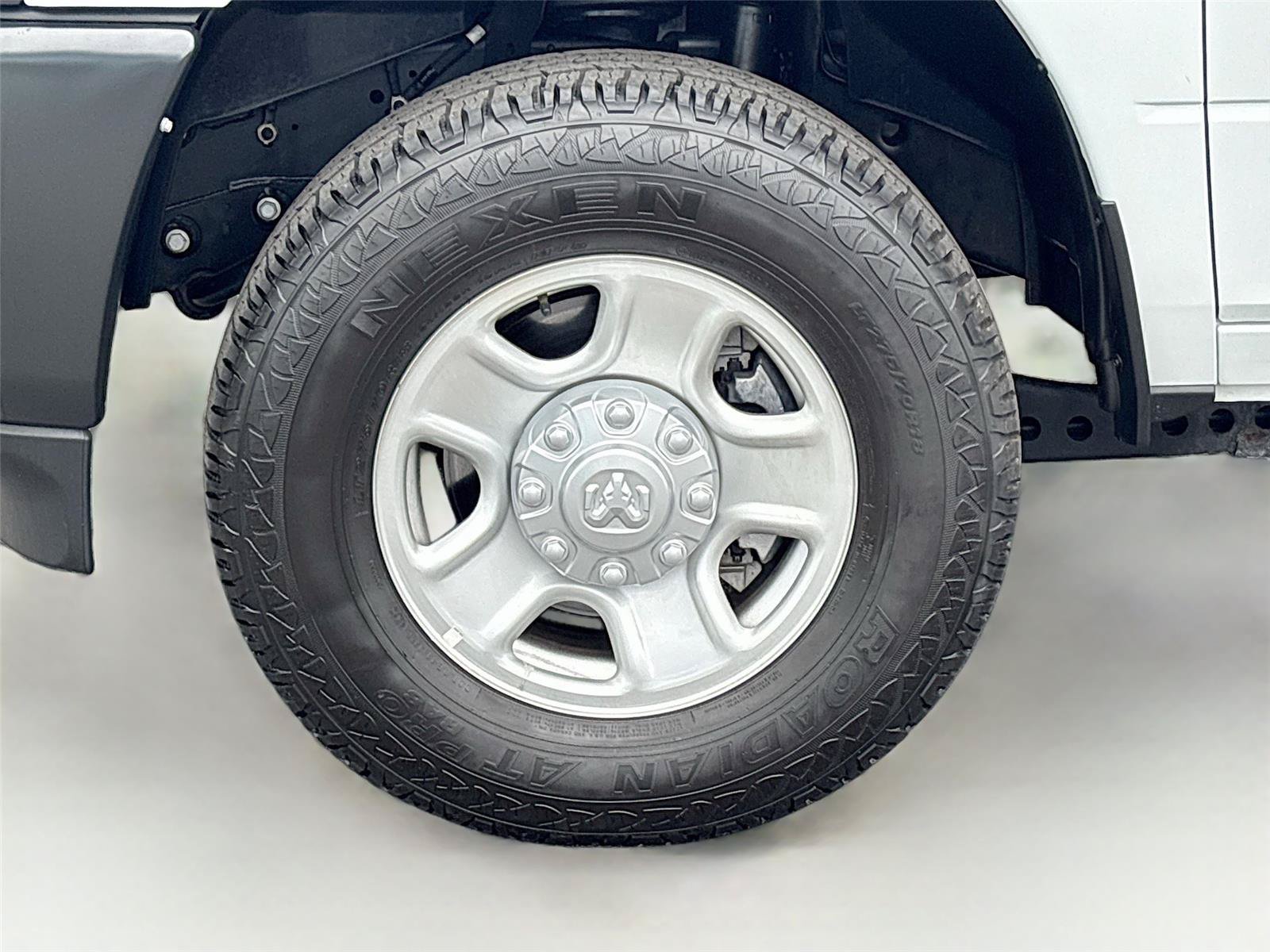 Used 2024 RAM 3500 Tradesman RWD image 33