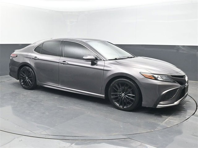 Used 2022 Toyota Camry XSE image 7