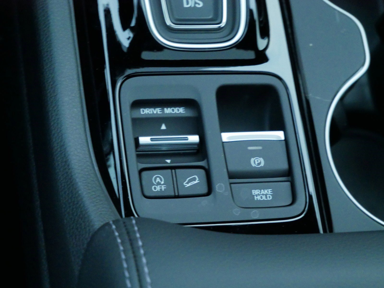 New 2025 Honda Pilot Touring image 15