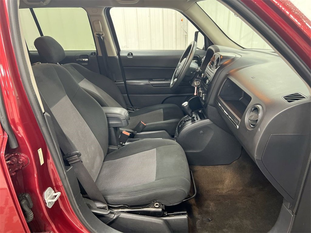 Used 2014 Jeep Patriot Sport w/ Power Value Group image 19