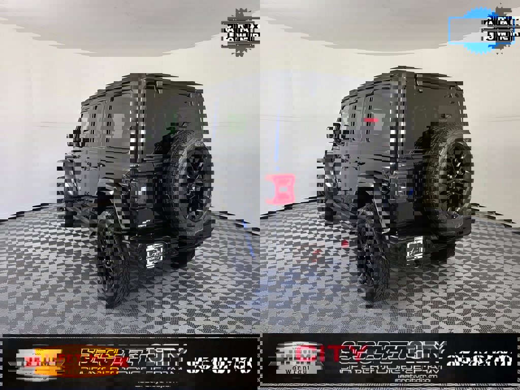 Used 2021 Jeep Wrangler Unlimited Sahara image 5